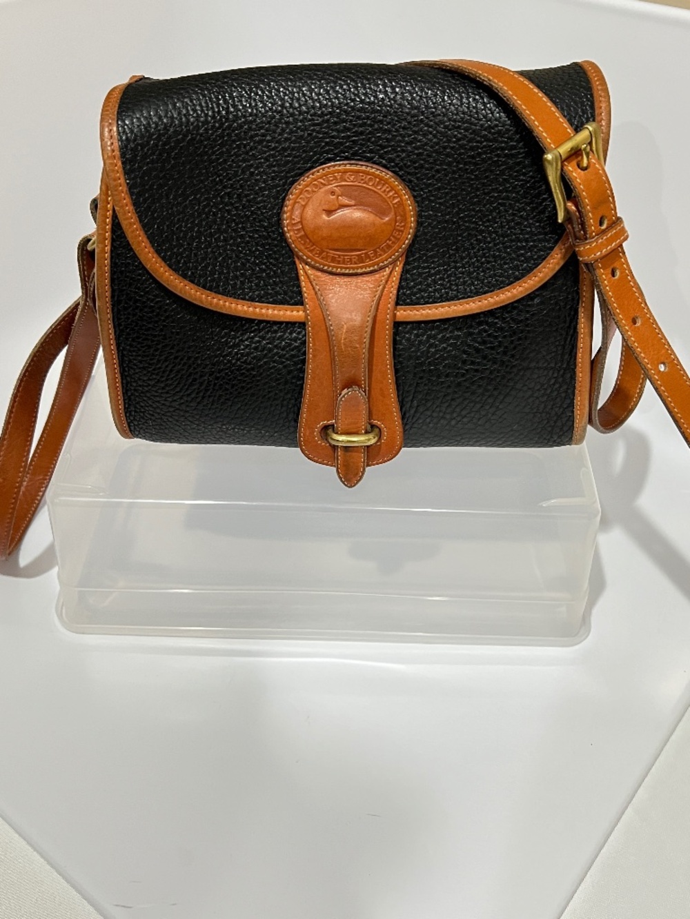 Vintage Dooney & Bourke All Weathered Leather Essex Black Shoulder/Crossbody Bag